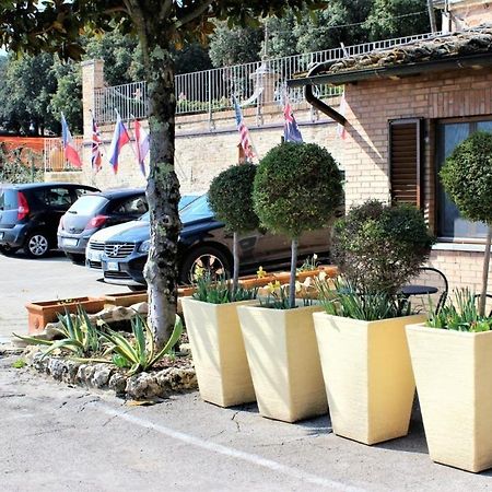 Hotel Porta Romana Di Luce Hotels Сієна Екстер'єр фото