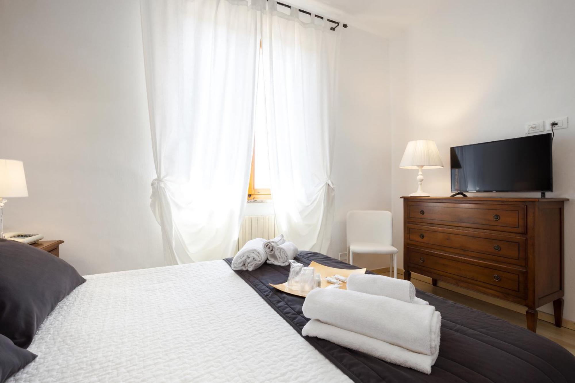 Hotel Porta Romana Di Luce Hotels Сієна Екстер'єр фото