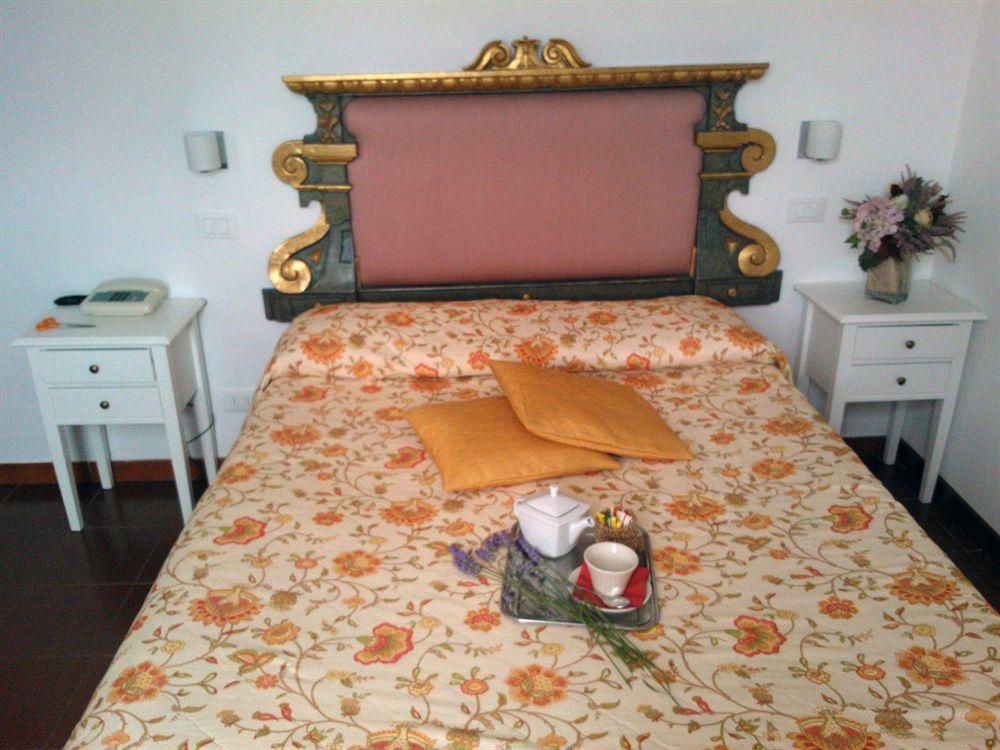 Hotel Porta Romana Di Luce Hotels Сієна Екстер'єр фото