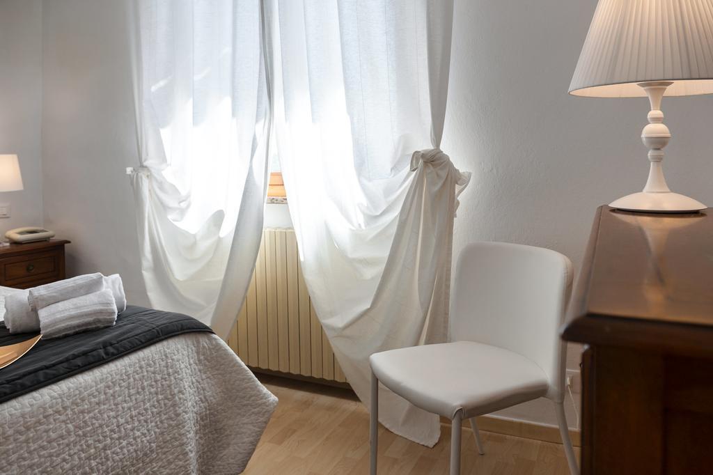 Hotel Porta Romana Di Luce Hotels Сієна Екстер'єр фото