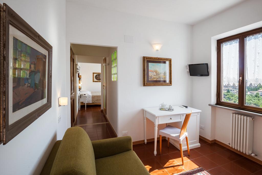 Hotel Porta Romana Di Luce Hotels Сієна Екстер'єр фото