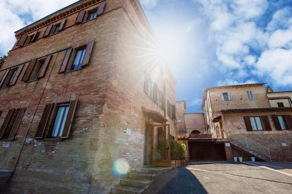 Hotel Porta Romana Di Luce Hotels Сієна Екстер'єр фото