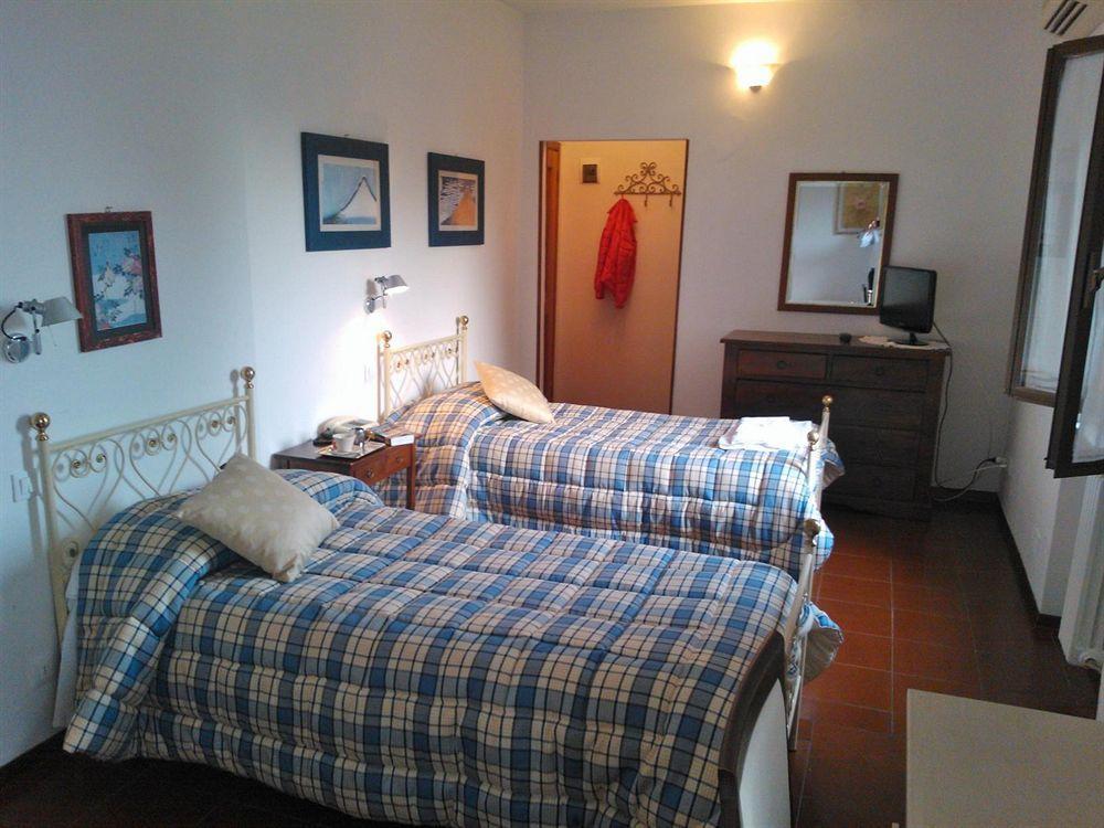 Hotel Porta Romana Di Luce Hotels Сієна Екстер'єр фото