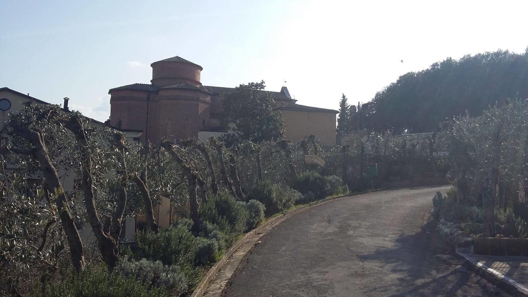 Hotel Porta Romana Di Luce Hotels Сієна Екстер'єр фото