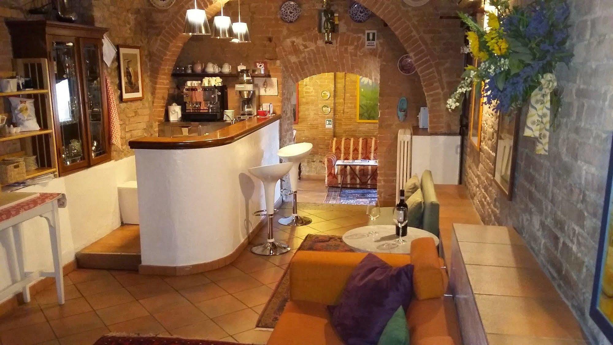 Hotel Porta Romana Di Luce Hotels Сієна Екстер'єр фото